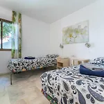 Διαμέρισμα Golden Elviria *