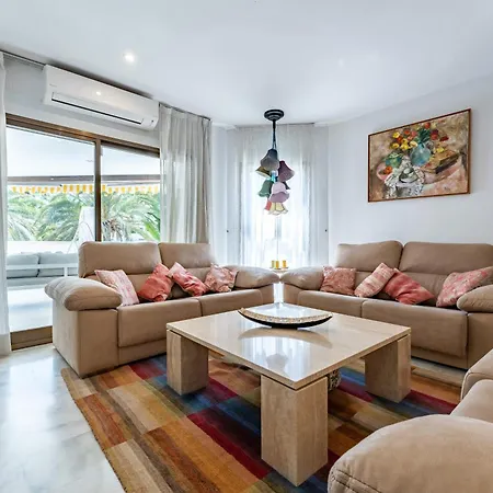Διαμέρισμα Golden Elviria *